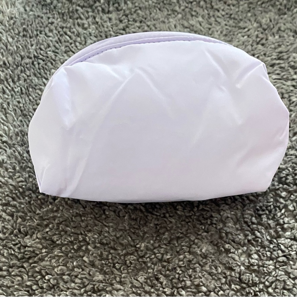 LULULEMON POUCH - Picture 2 of 8